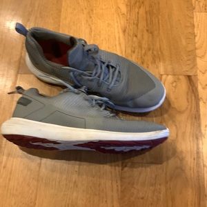 Golf shoes, grey condition size 11 wide